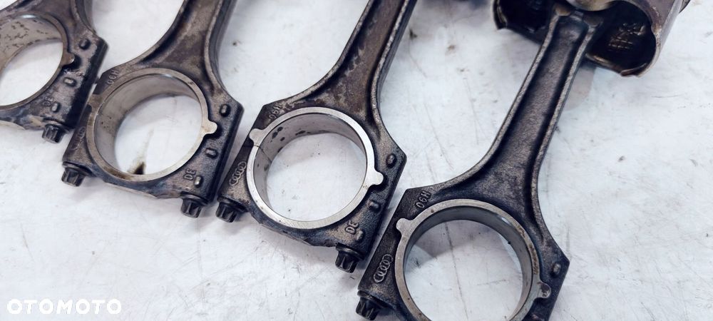 TŁOK + KORBOWÓD AUDI VW CAB 1.8 TFSI 06H 06HAE - 1