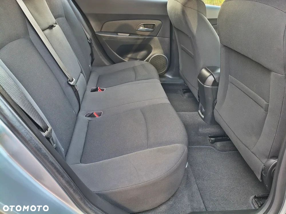 Chevrolet Cruze 1.6 LT - 21