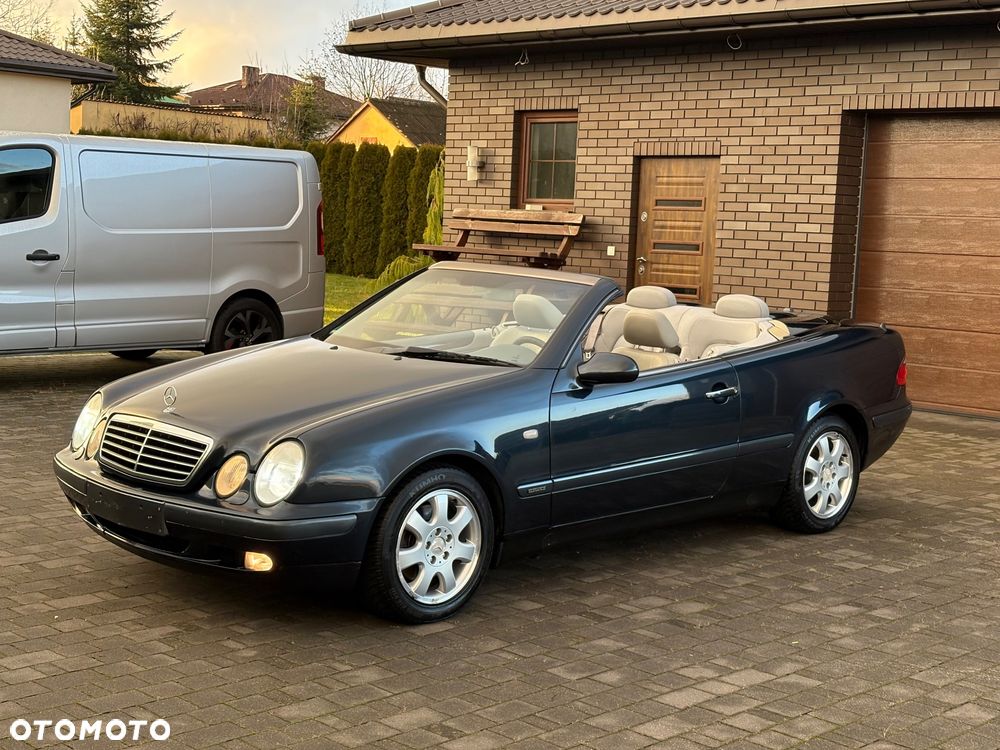 Mercedes-Benz CLK - 1