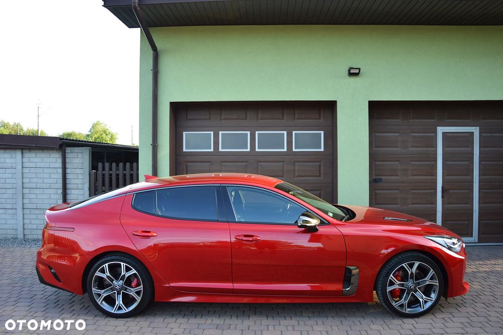 Kia Stinger 3.3 T-GDI V6 GT AWD - 11