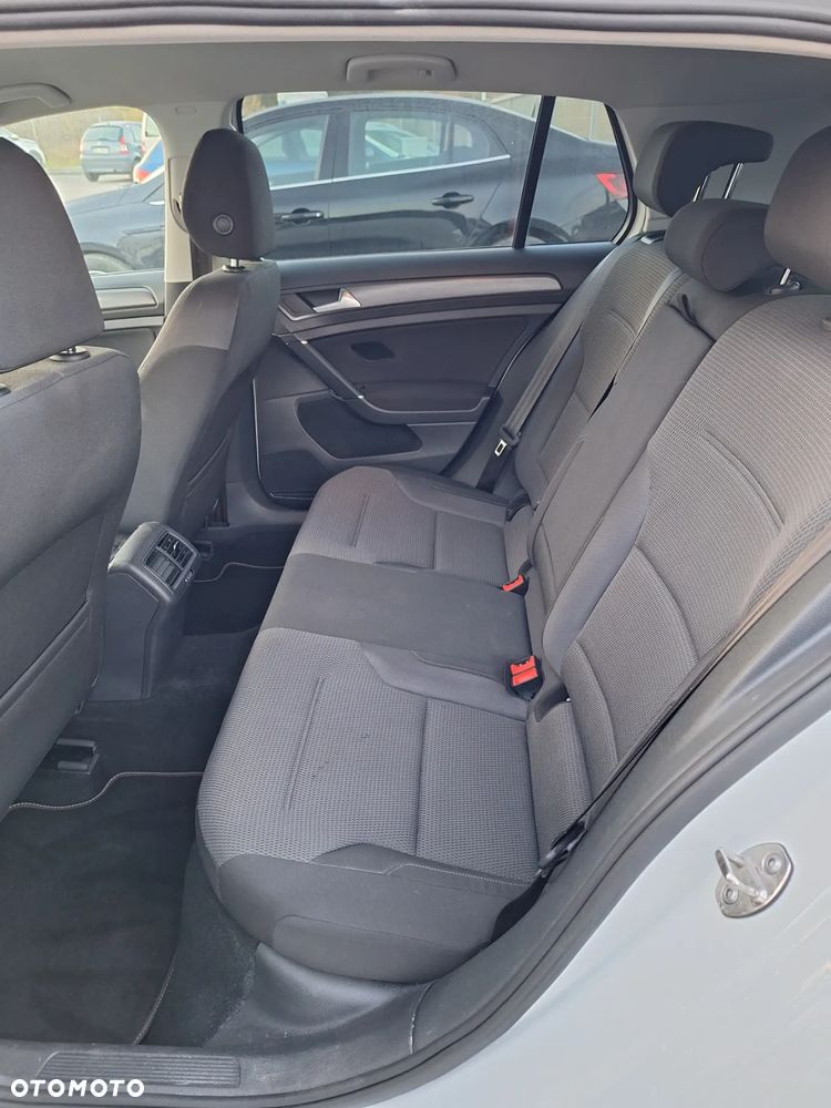 Volkswagen Golf ver-vii-1-6-tdi-bmt-comfortline - 6