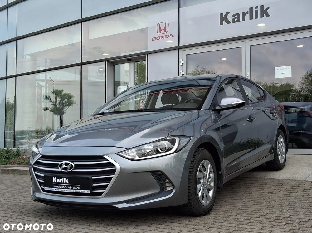 Hyundai Elantra 1.6 Comfort - 3