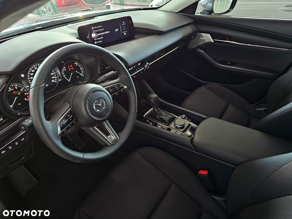 Mazda 3 - 8