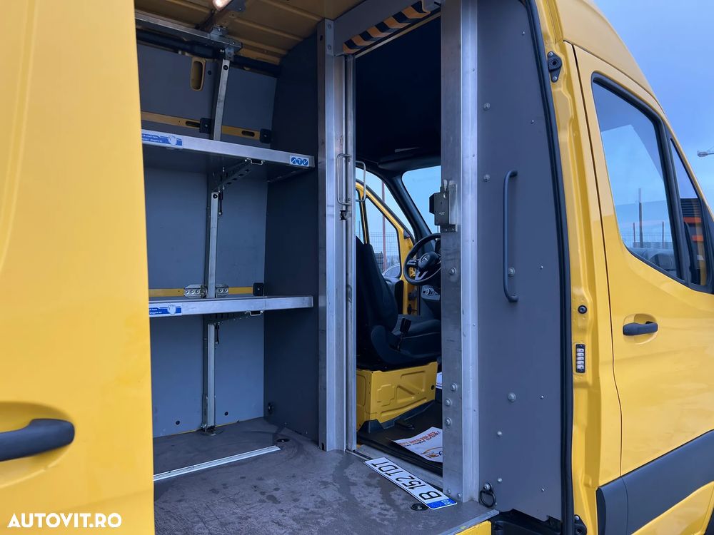 Mercedes-Benz Sprinter - 16