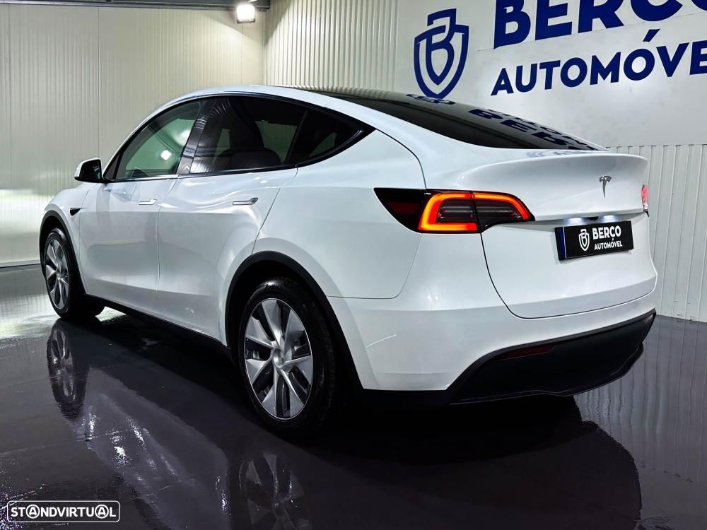 Tesla Model Y Standard - 7