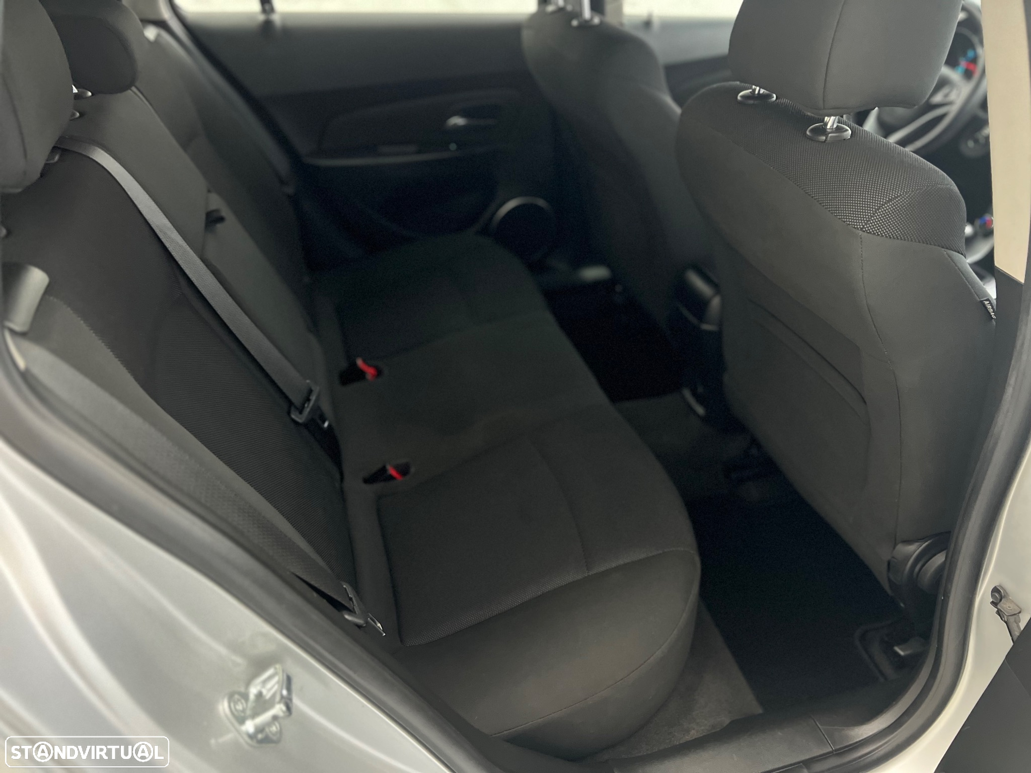 Chevrolet Cruze SW 1.4 LT - 26