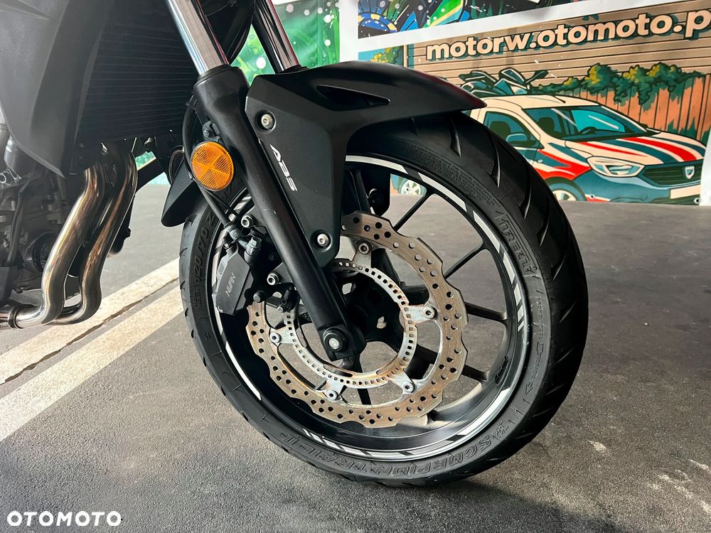 Honda CB - 11