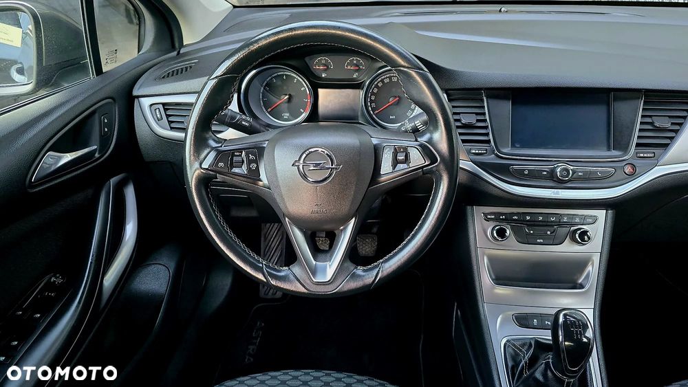 Opel Astra 1.4 Turbo Innovation - 19