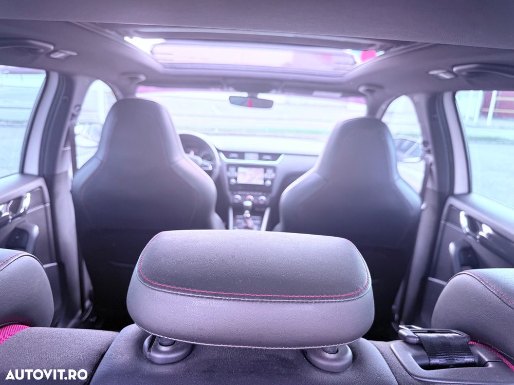 Skoda Octavia 2.0 TDI RS DSG - 26