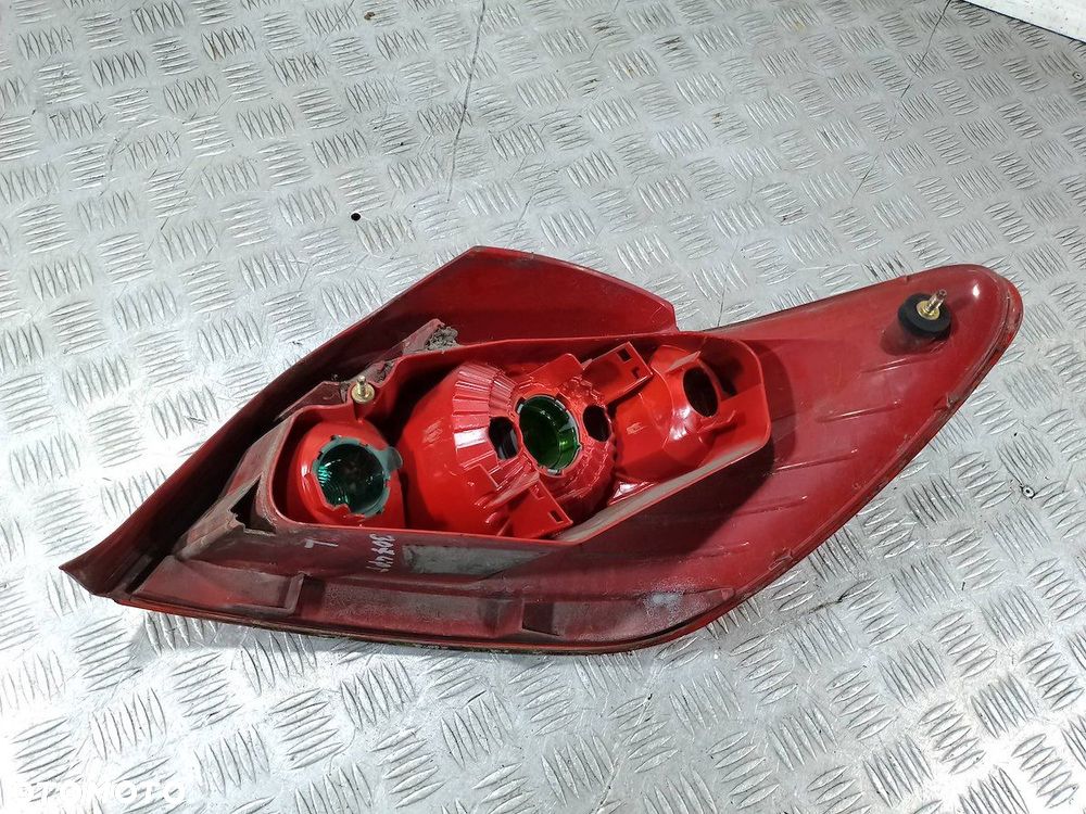 LAMPA TYLNA LEWA PEUGEOT 307 HATCHBACK - 3