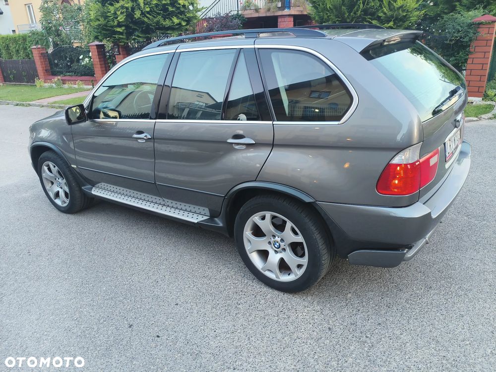 BMW X5 4.4 i Edition Exclusive Sport - 3