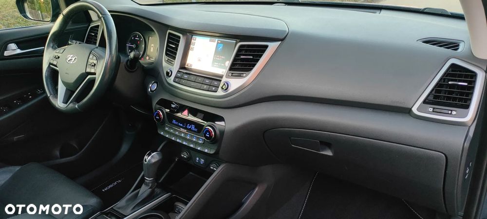 Hyundai Tucson blue 1.7 CRDi 2WD DCT Premium - 11