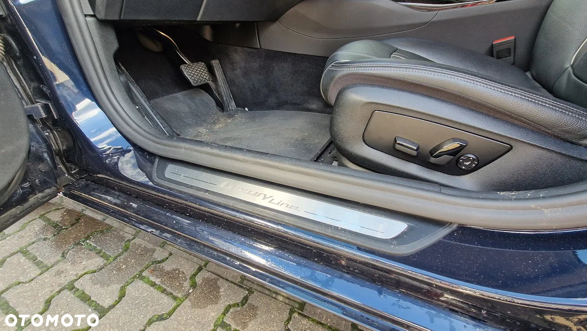 BMW Seria 5 520d xDrive Luxury Line sport - 26
