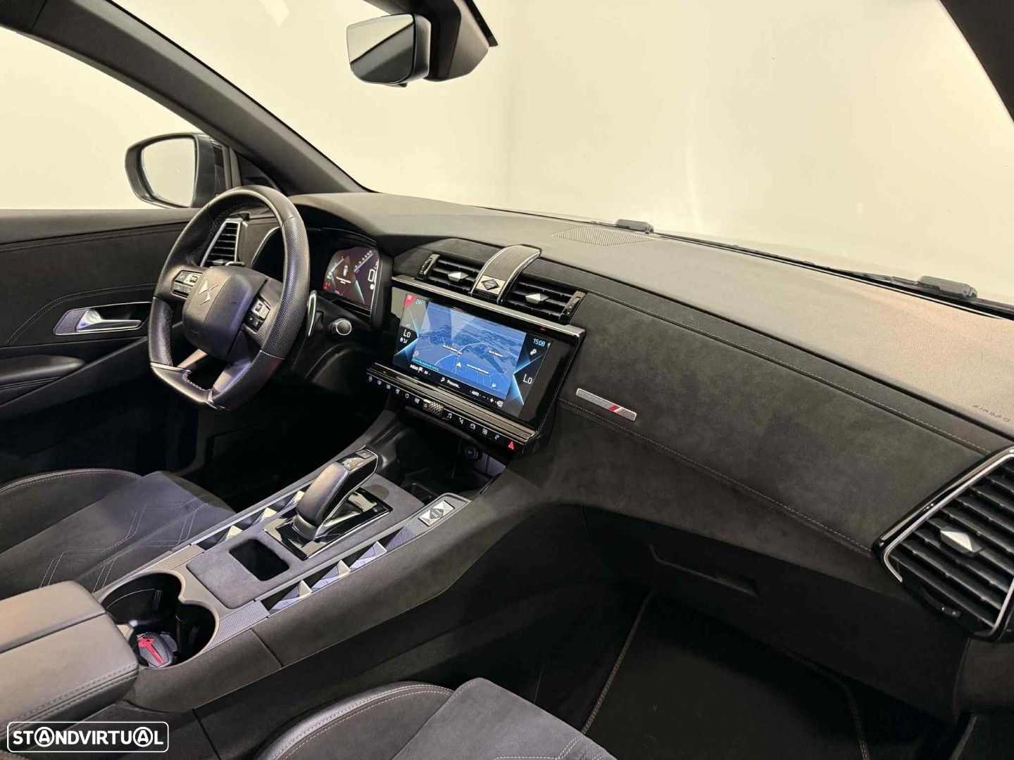 DS DS7 Crossback E-Tense Performance Line EAT8 - 11