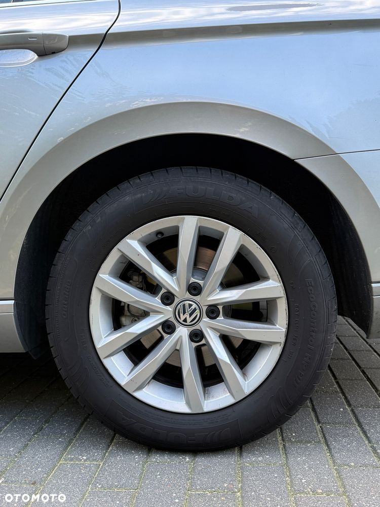 Volkswagen Passat 2.0 TDI BMT Comfortline DSG - 12