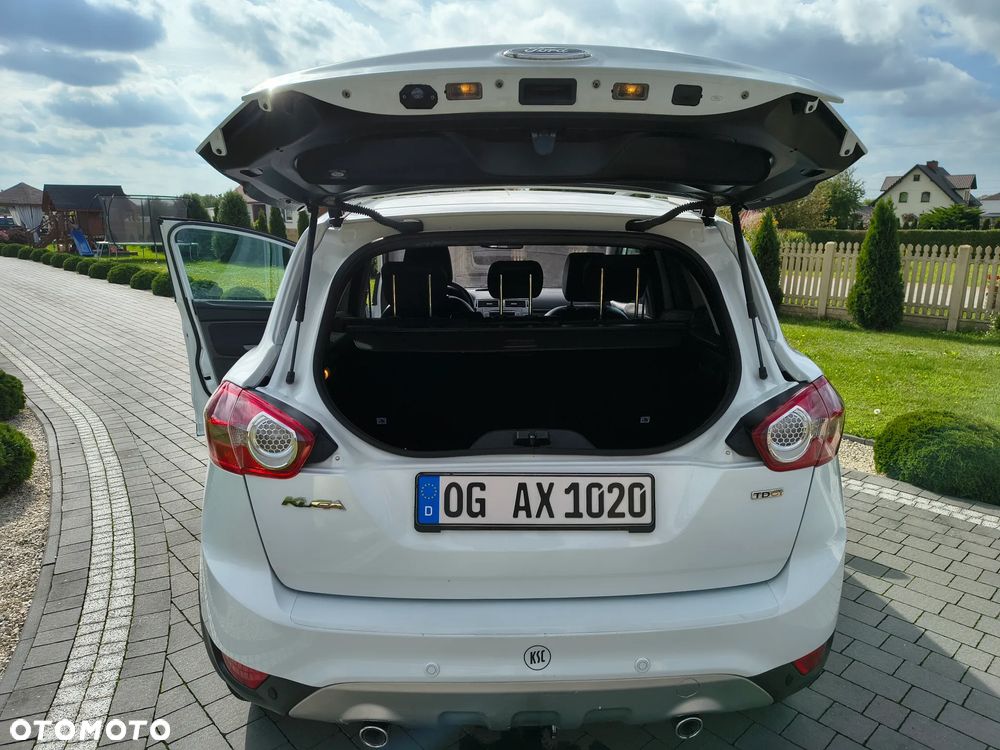 Ford Kuga 2.0 TDCi 2x4 Titanium - 26