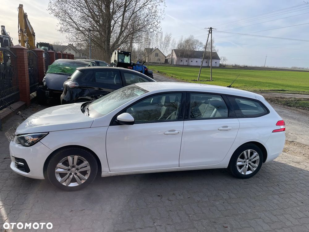 Peugeot 308 1.6 BlueHDi Business Line S&S - 32
