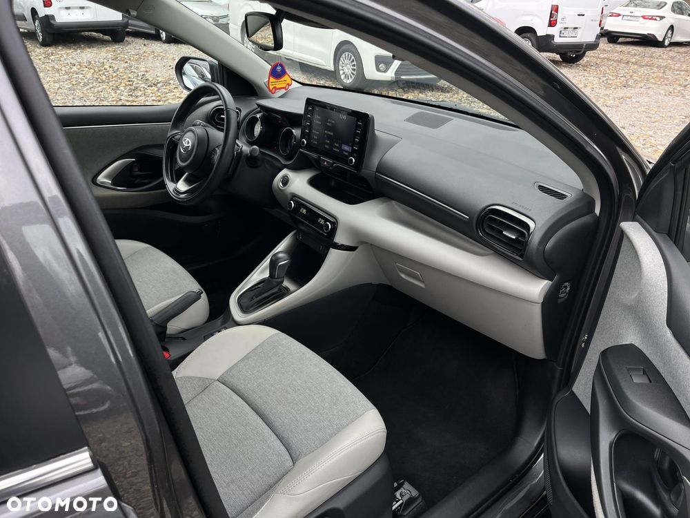 Toyota Yaris 1.5 Executive CVT - 18