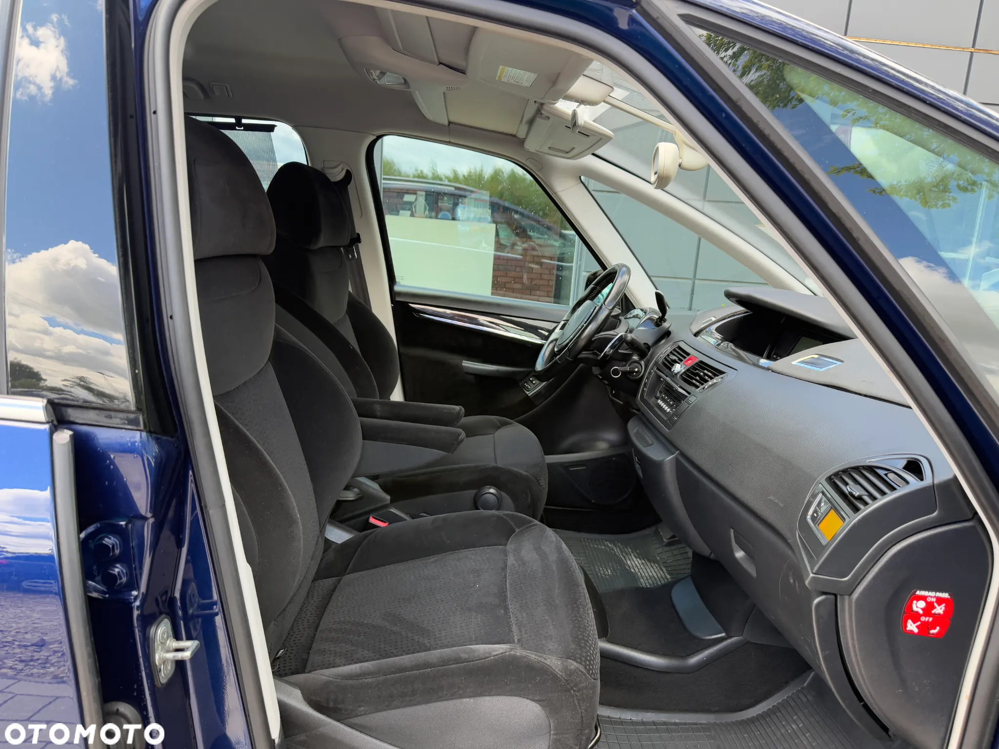 Citroën C4 Grand Picasso 2.0 16V EGS6 Exclusive - 27