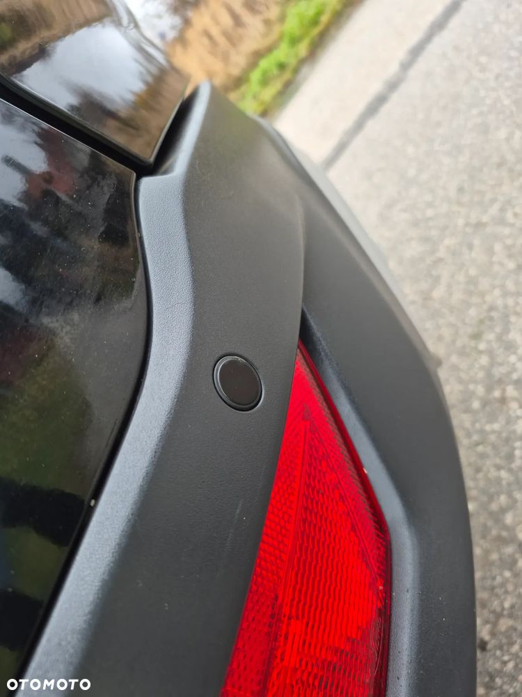 Ford Kuga 2.0 TDCi 2x4 Titanium - 26