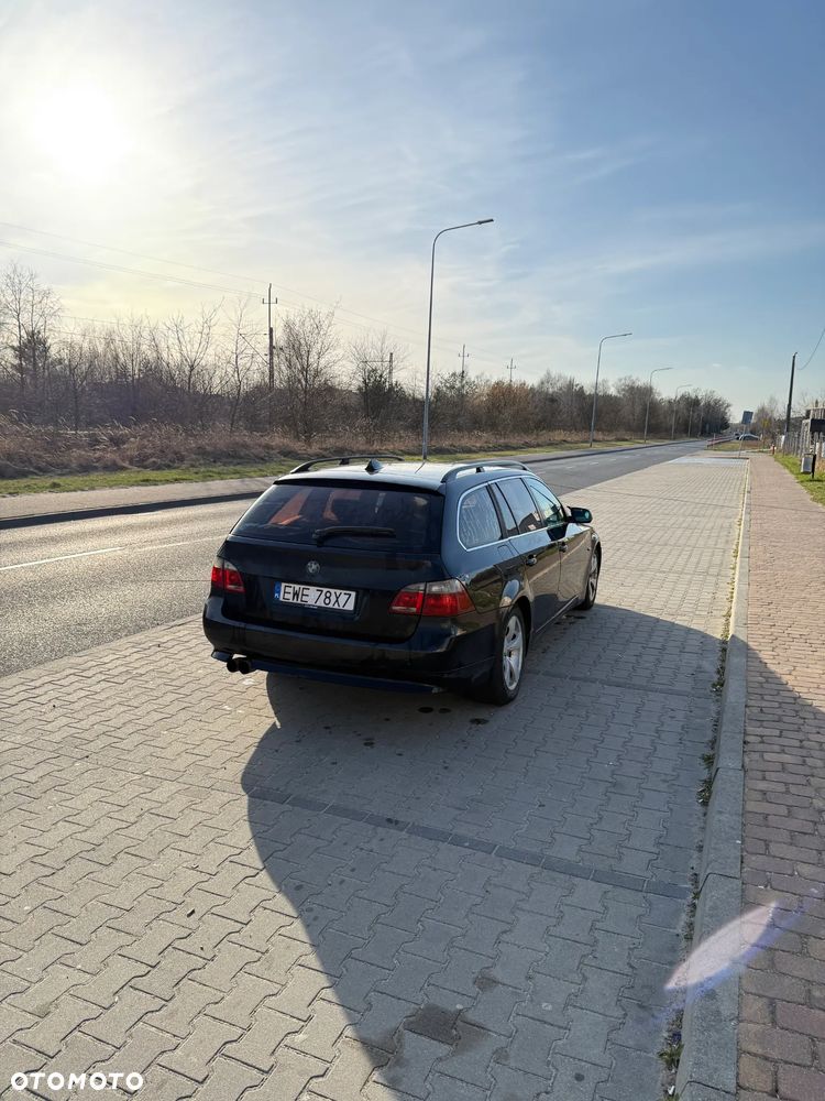 BMW Seria 5 525d - 4