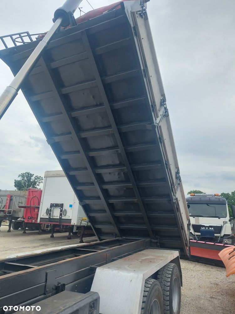 Scania 94C 260 HDS Palfinger + chwytak palet - 15