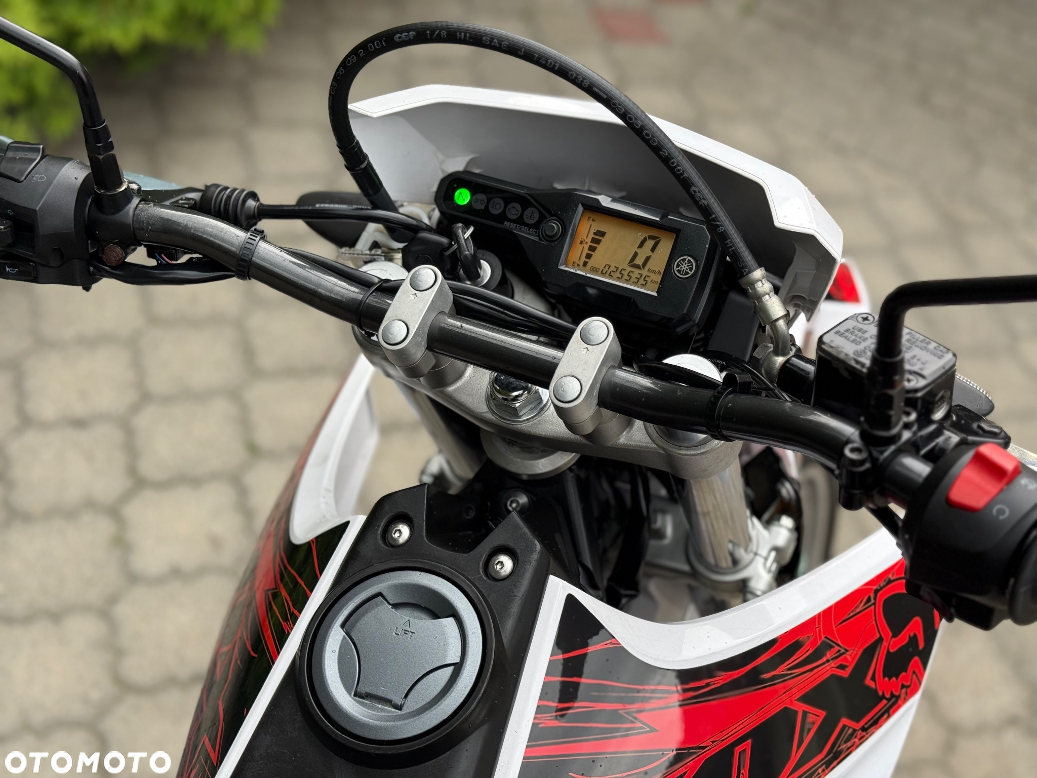 Yamaha WR - 21