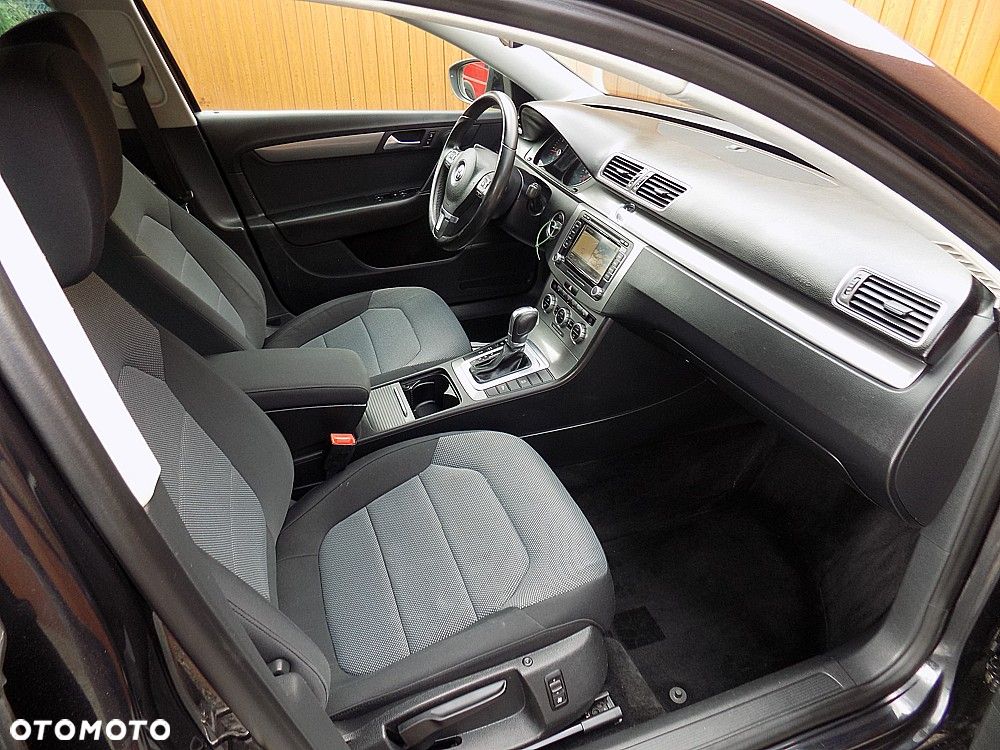 Volkswagen Passat Variant 2.0 Blue TDI DSG SCR Highline - 8