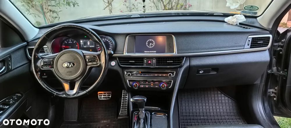 Kia Optima 1.7 CRDI XL DCT - 9
