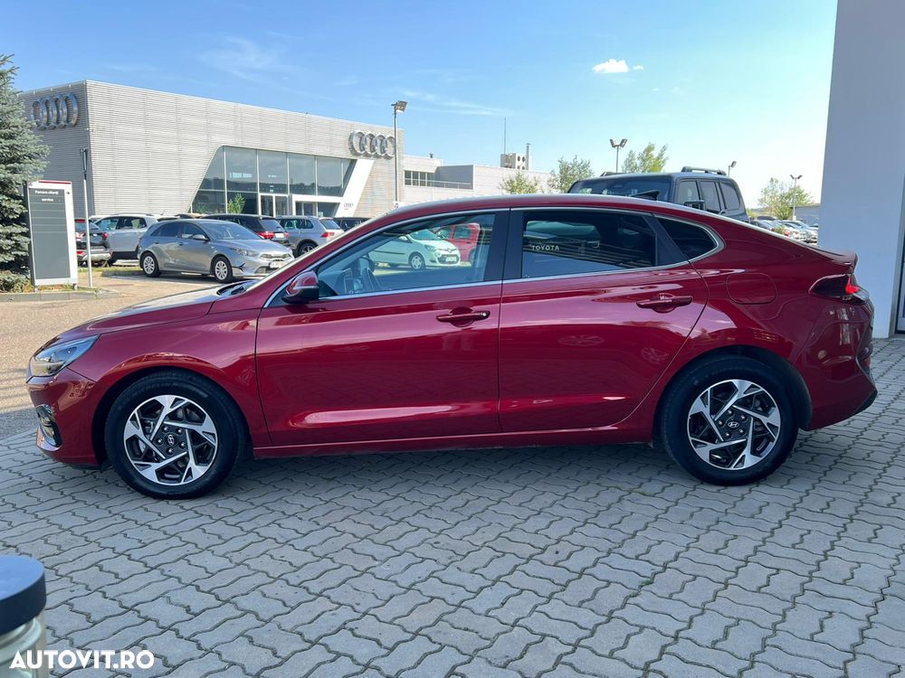 Hyundai i30 1.5 T-GDI 48V-Hybrid DCT Advantage - 7