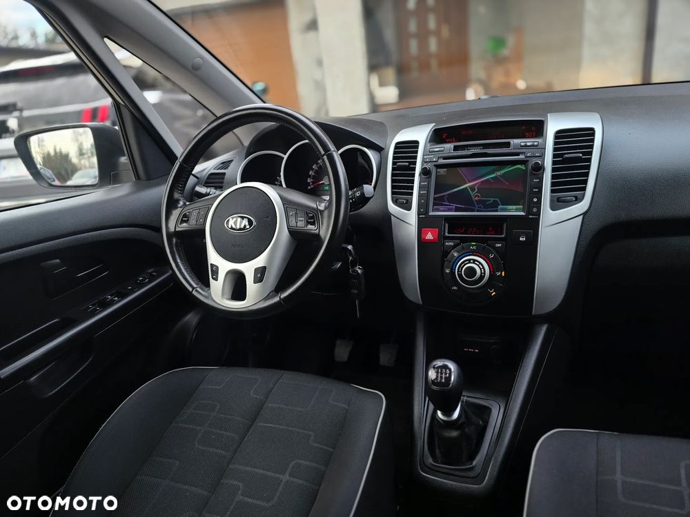 Kia Venga - 27