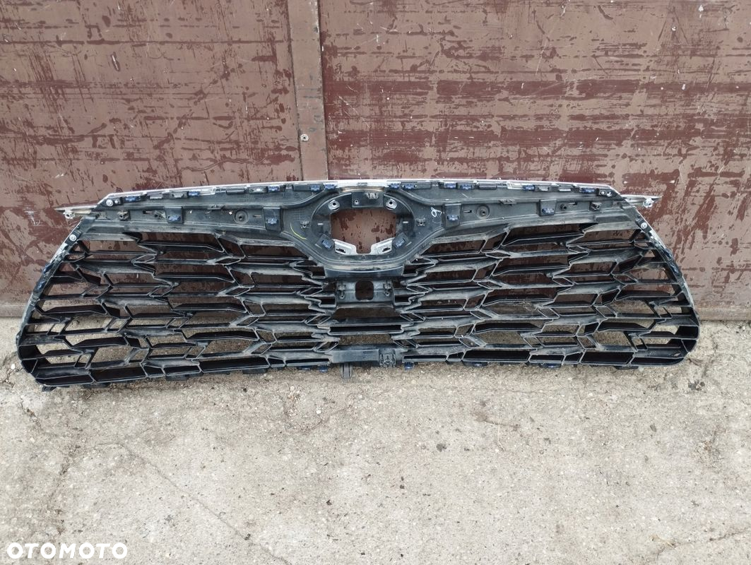 Grill Atrapa Toyota Highlander IV XU70 2019-^ - 10