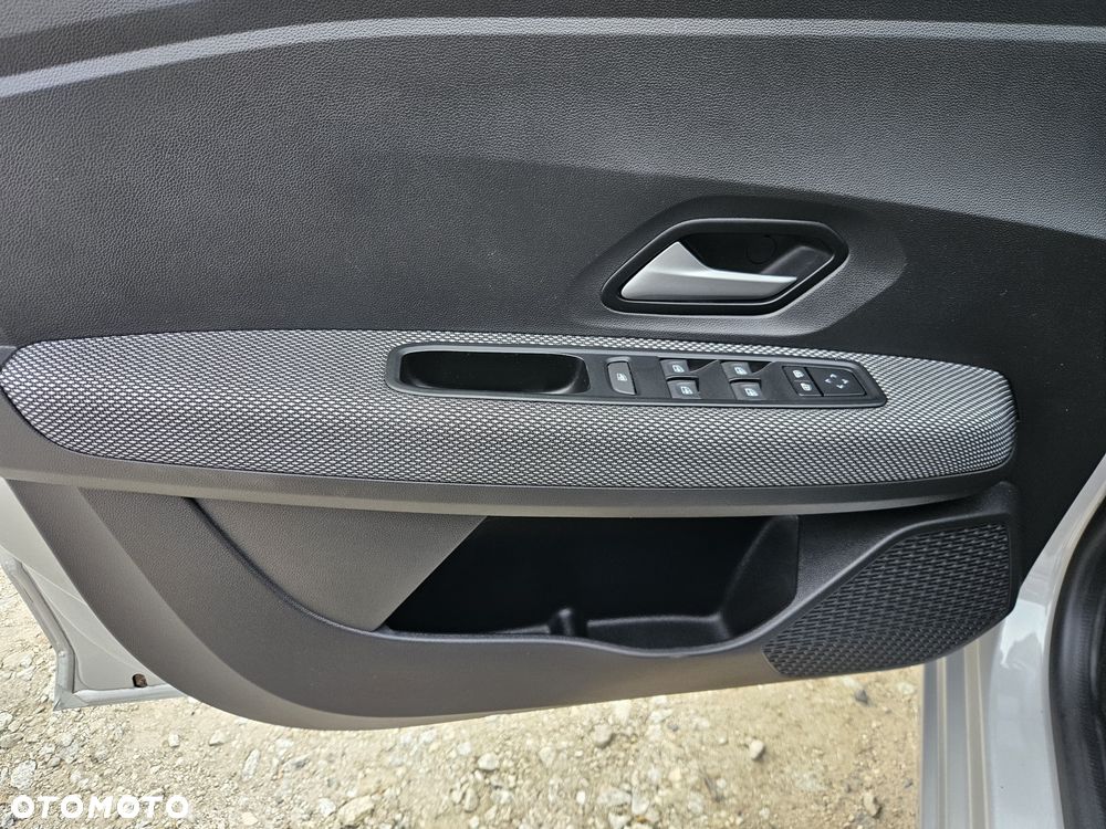 Dacia Sandero - 32
