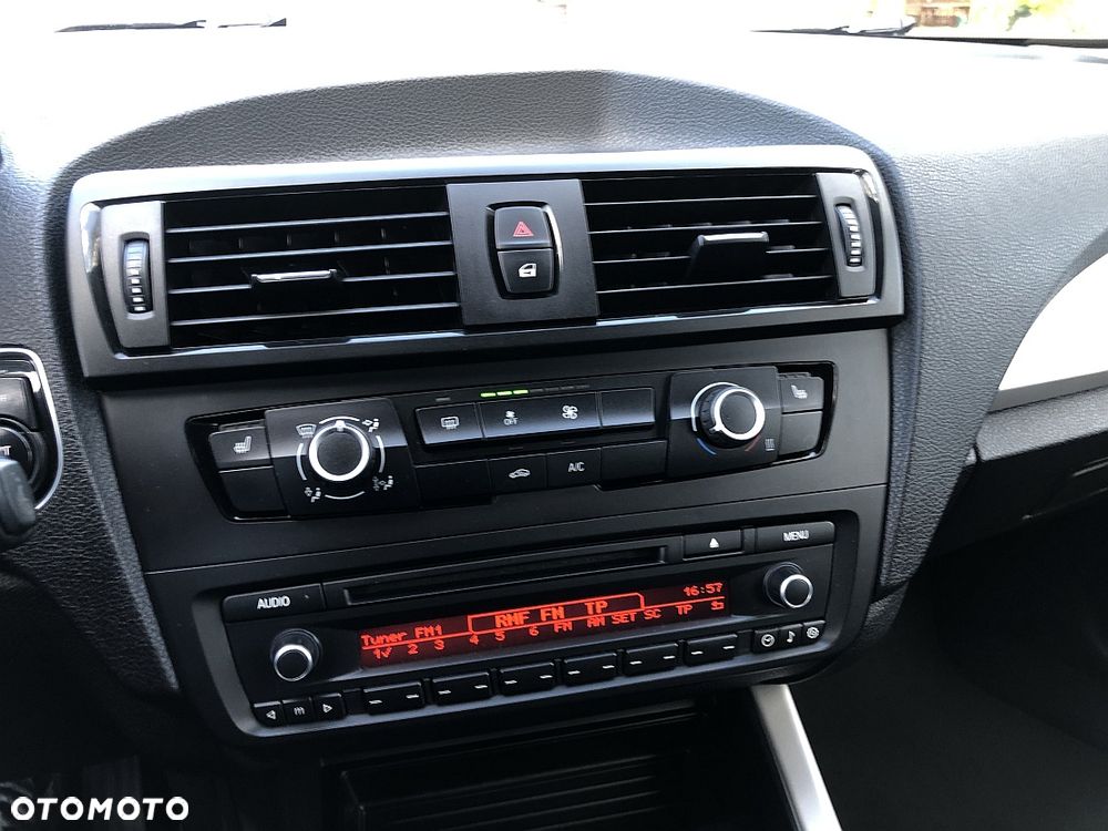 BMW Seria 1 118d DPF - 10
