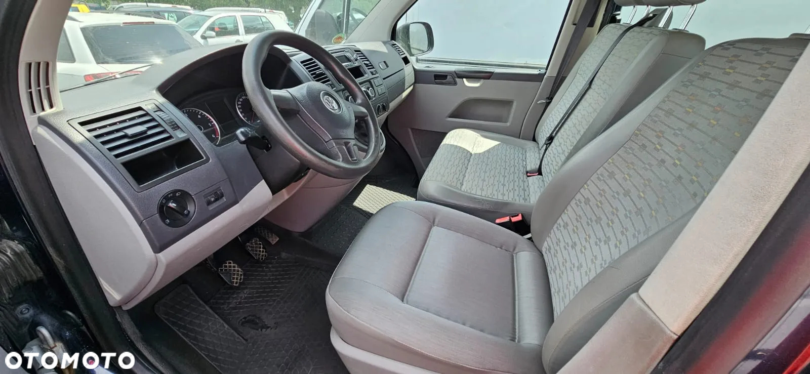 Volkswagen Transporter - 3