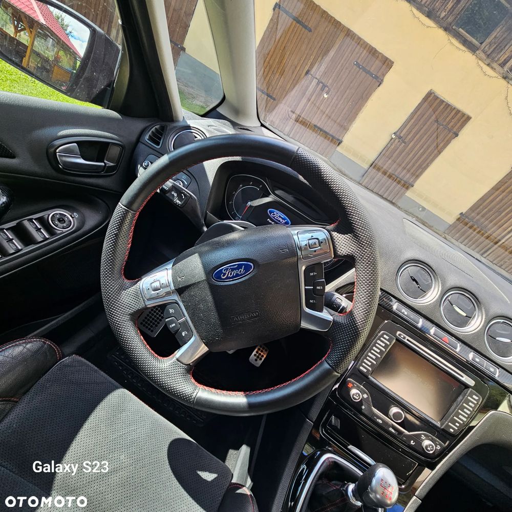 Ford S-Max 2.0 TDCi DPF Titanium - 12