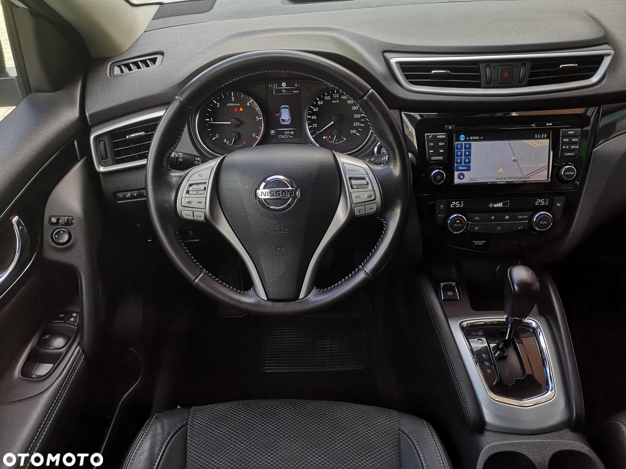 Nissan Qashqai 1.6 DCi Tekna Xtronic - 13