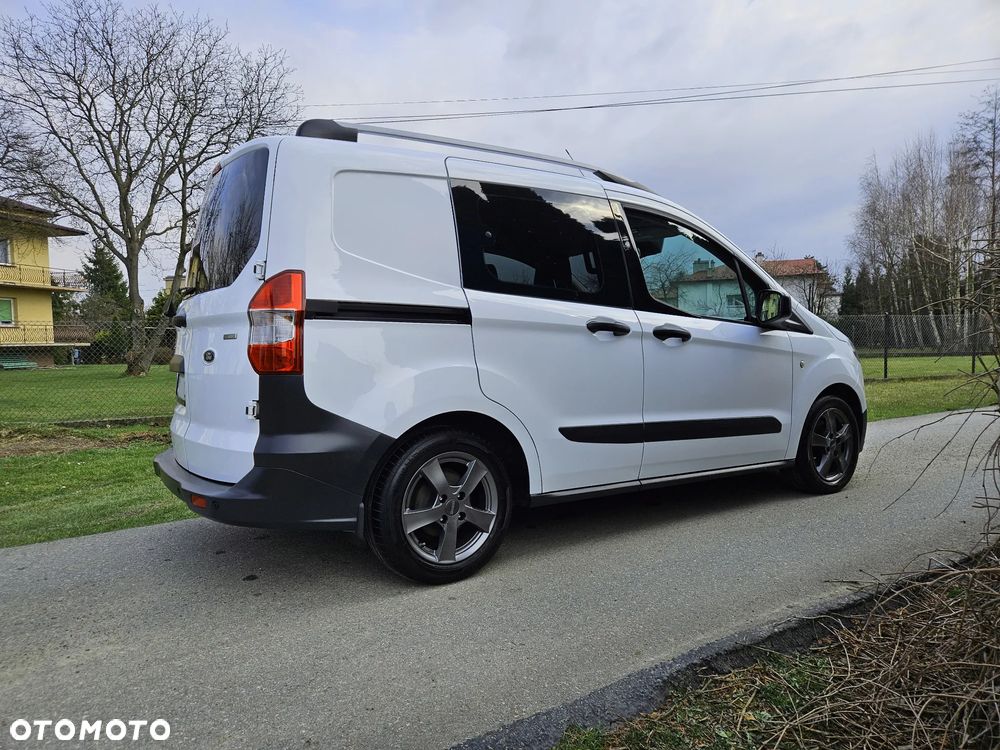 Ford Transit Courier - 5