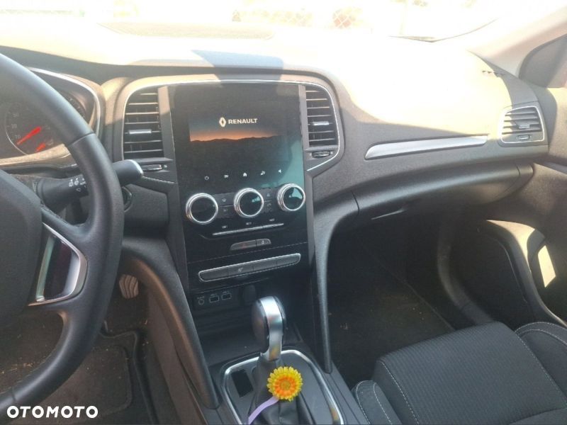 Renault Megane ENERGY TCe 140 EDC LIMITED - 13