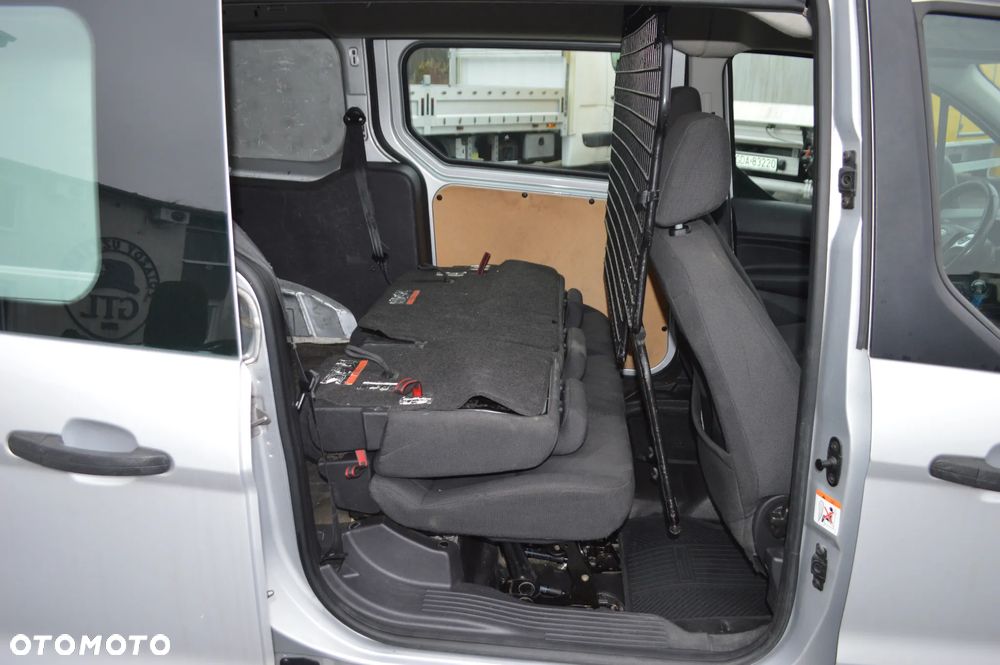 Ford Transit Connect - 13