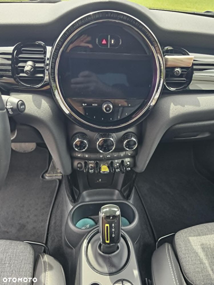 MINI Cooper SE - 25