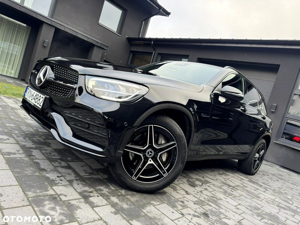 Mercedes-Benz GLC 300 e 4-Matic - 1