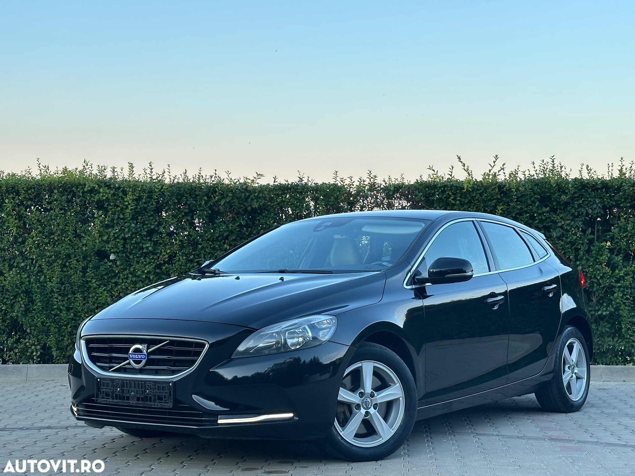 Volvo V40 D4 Summum - 2