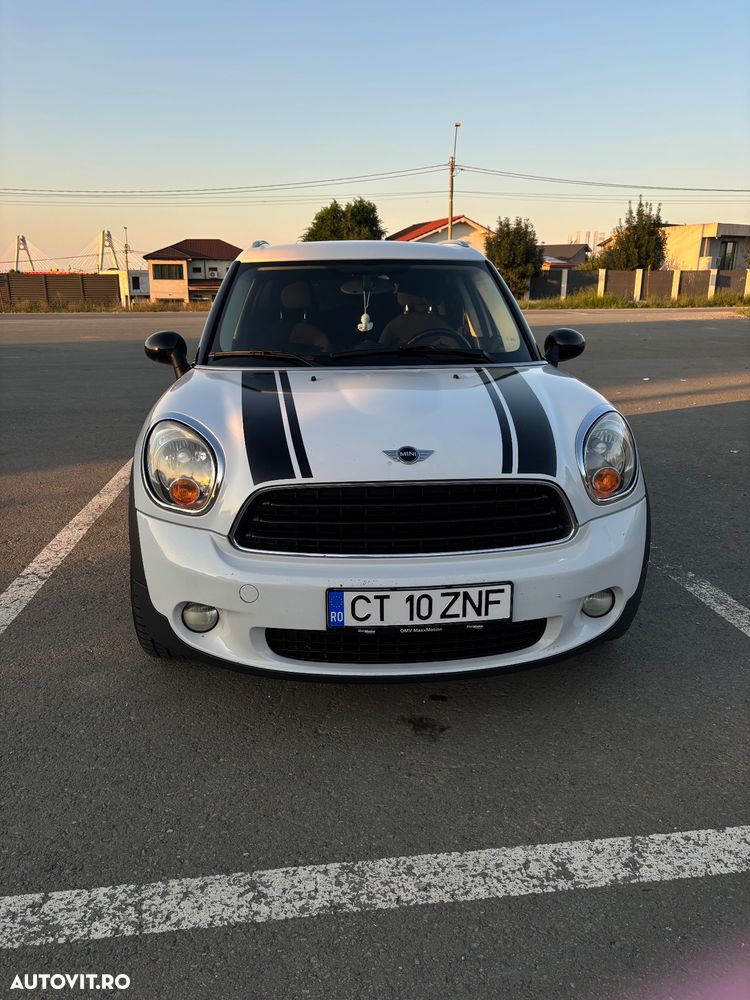 Mini Countryman One D - 11