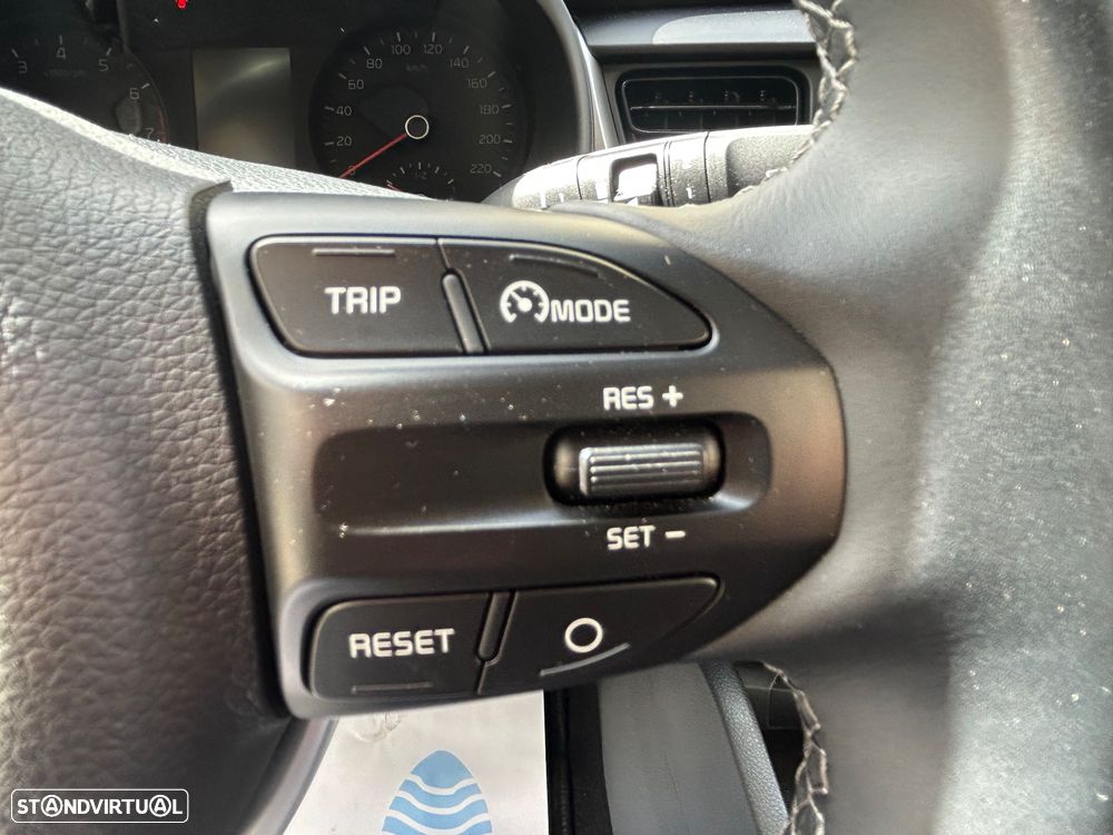 Kia Stonic 1.2 Move - 23