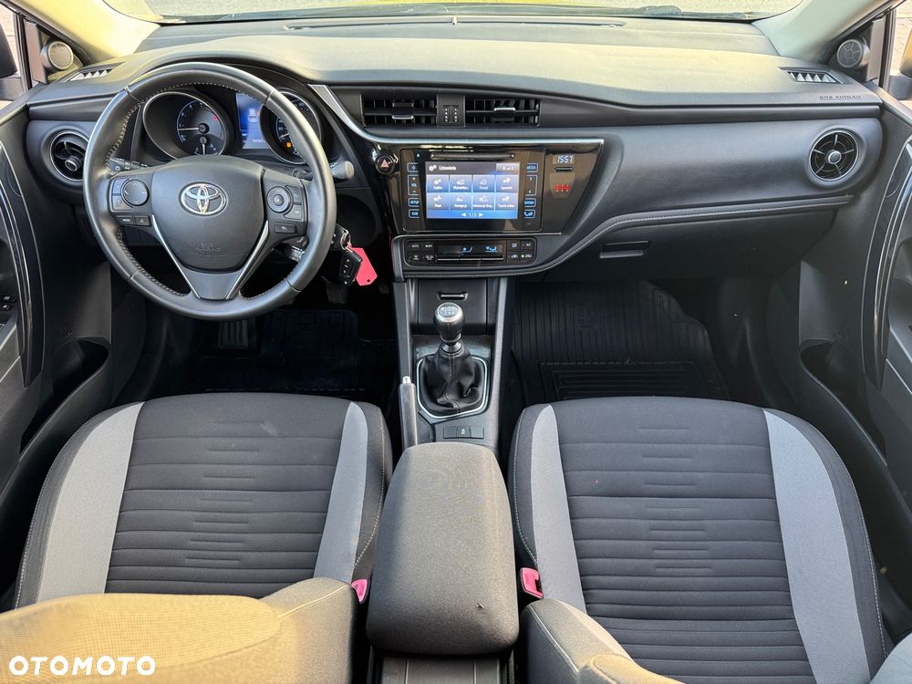 Toyota Auris 1.33 Dual-VVT-i Life - 6