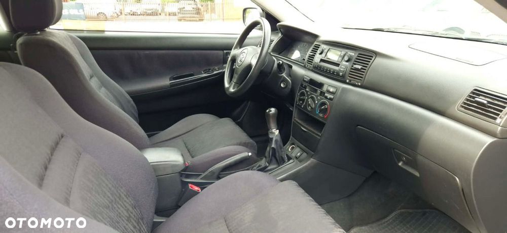 Toyota Corolla - 8