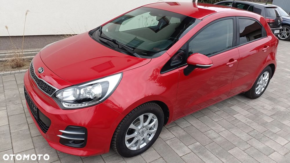 Kia Rio 1.4 Fifa World Cup Edition - 3