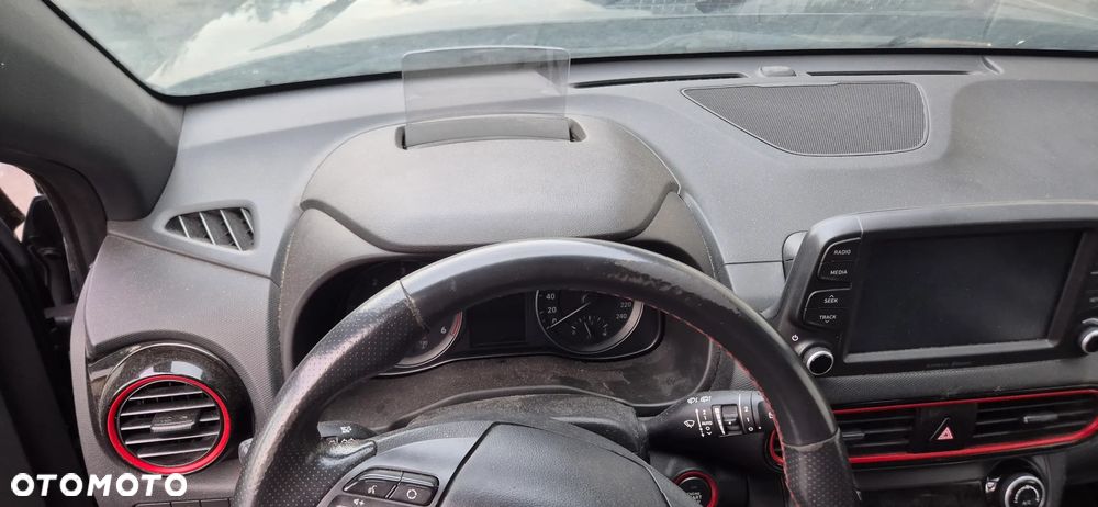Hyundai Kona - 24