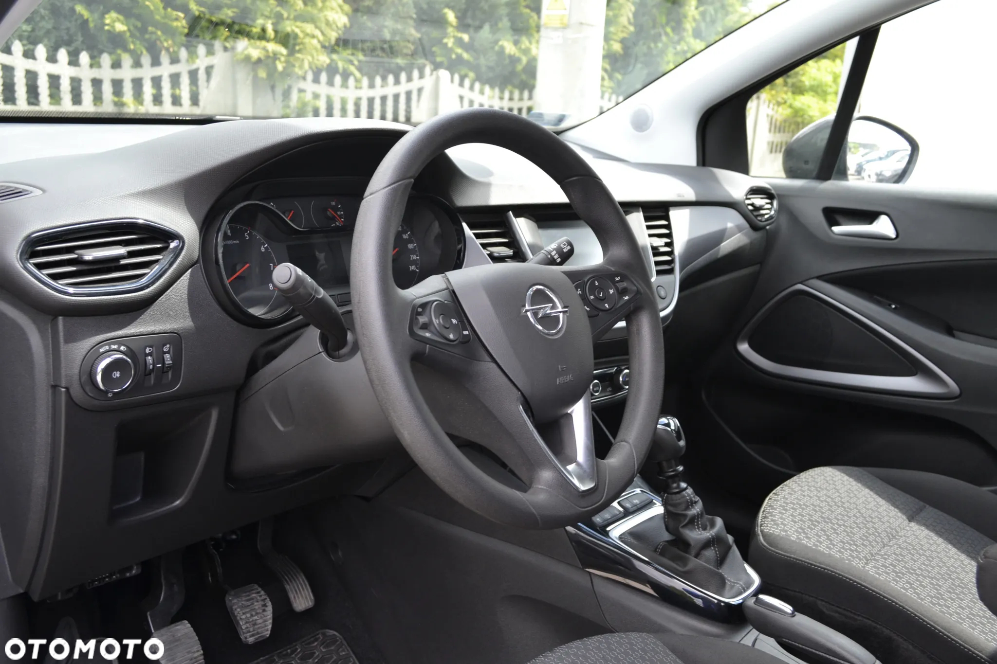 Opel Crossland X 1.2 T Eco Enjoy S&S - 22